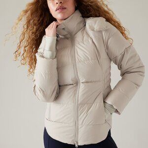 Athleta Downtown Puffer Jacket in Abalone Grey